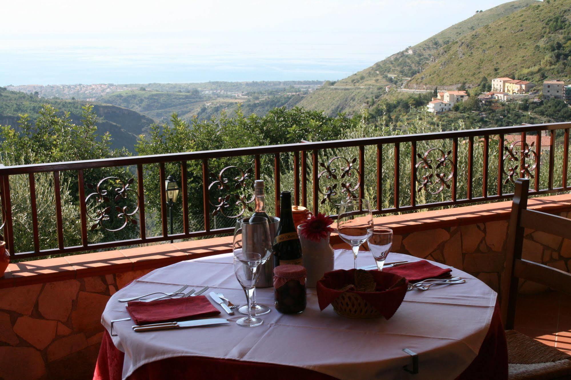 Hotel La Loggia Tortora Eksteriør billede
